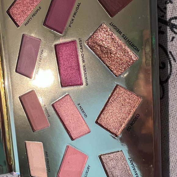 Too Faced Pretty Mess Eye Shadow - Picture 6 of 6